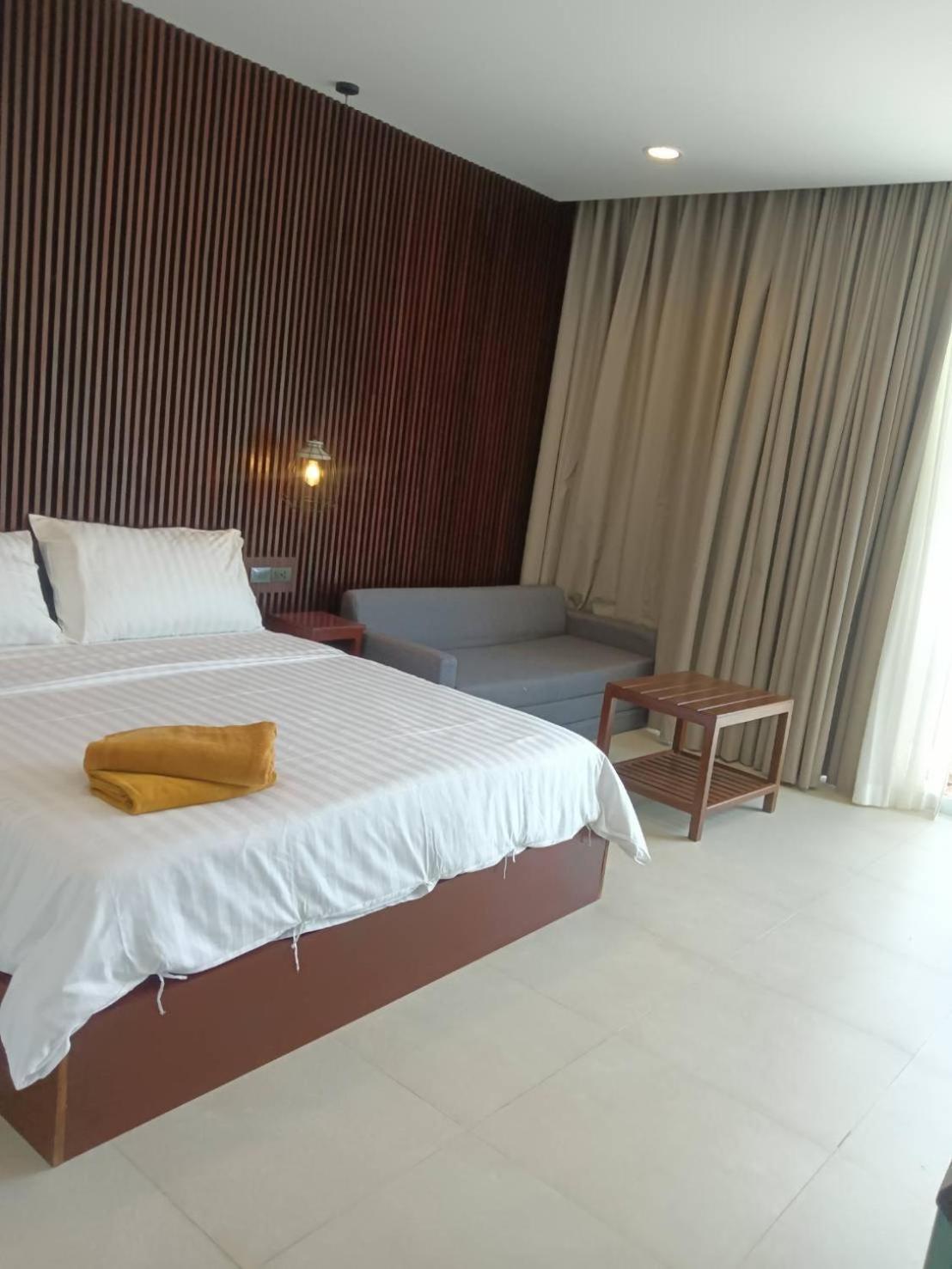 Beach House By Rose Massage Nai Thon Bagian luar foto