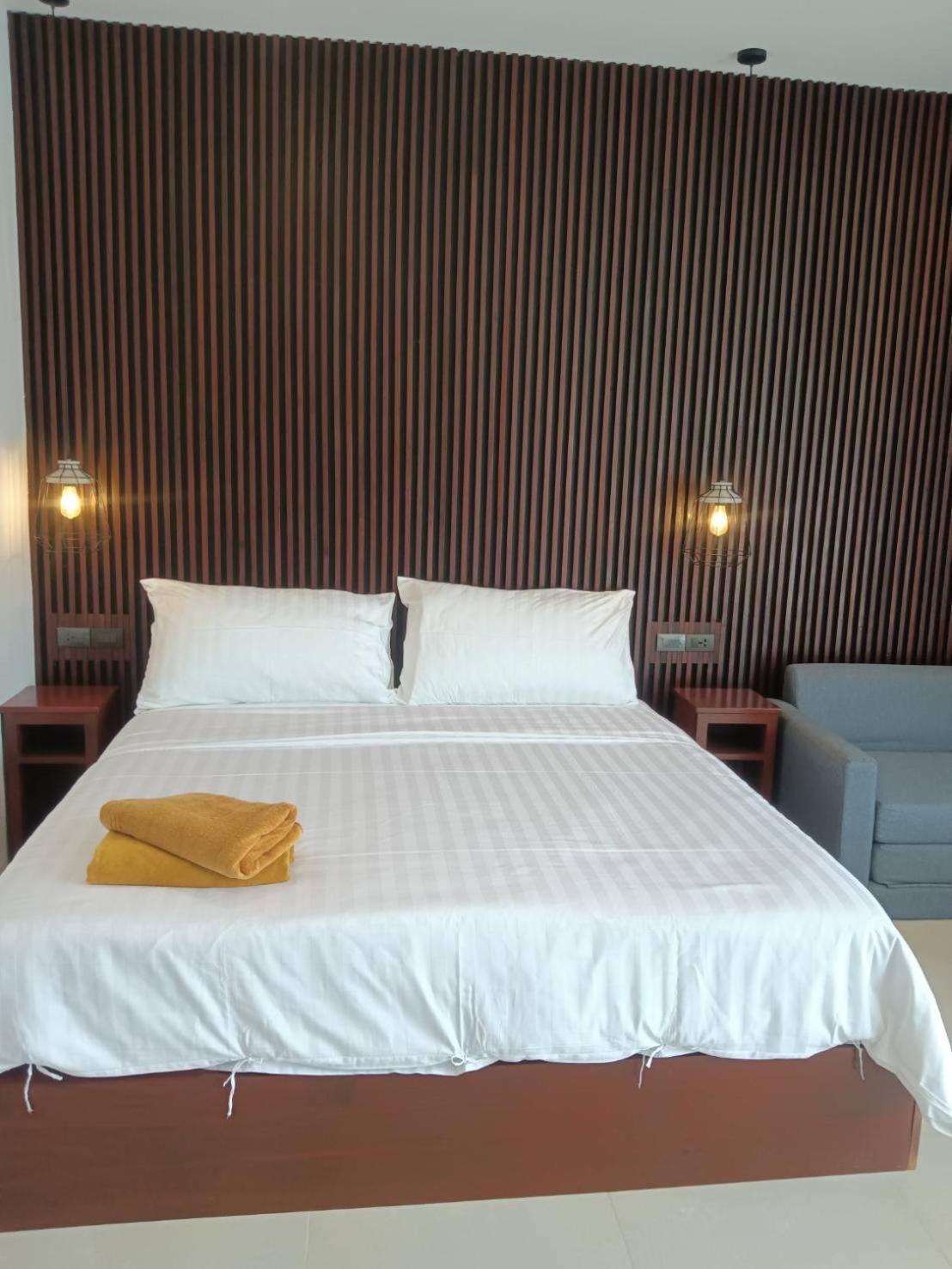Beach House By Rose Massage Nai Thon Bagian luar foto